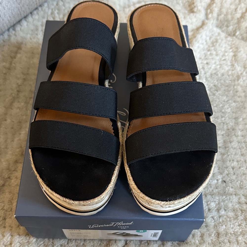 Universal Thread Black Strappy Sandals